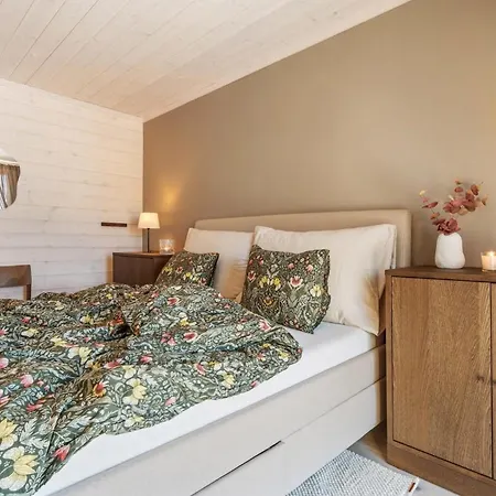 3 Bedroom In Edland Nesland